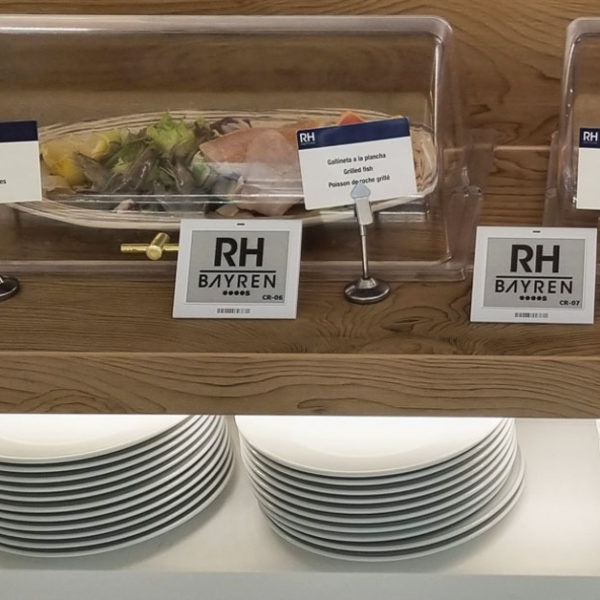 Instalación etiquetas buffet RH Bayren